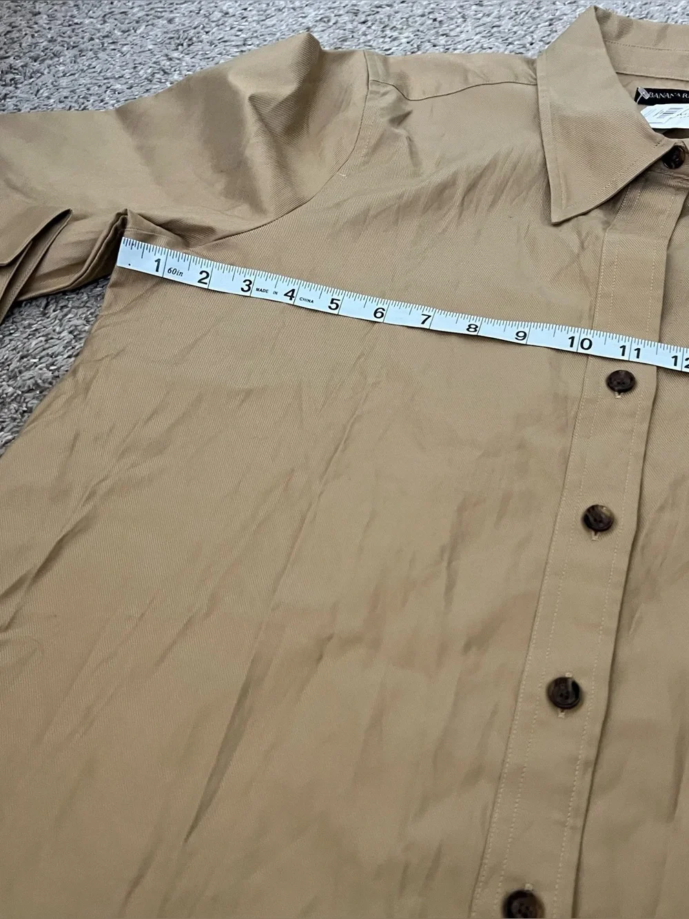 Banana Republic Tan Button-Up Casual Shirt Size Large